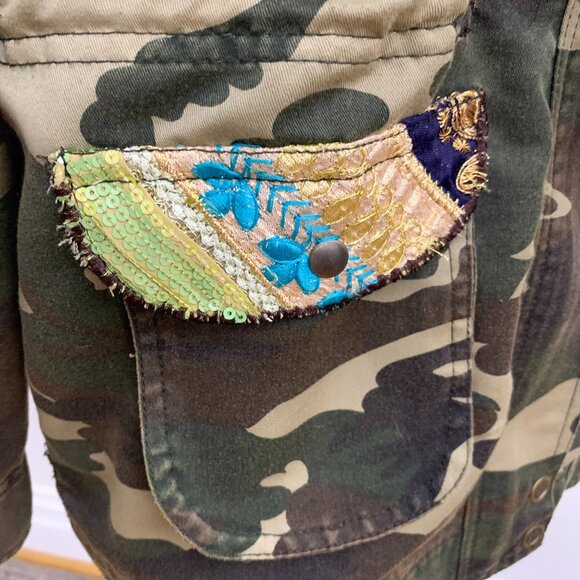 Anthropologie Beautiful Stories Patchwork Camo Utility Jacket Size Medium - Picture 15 of 16